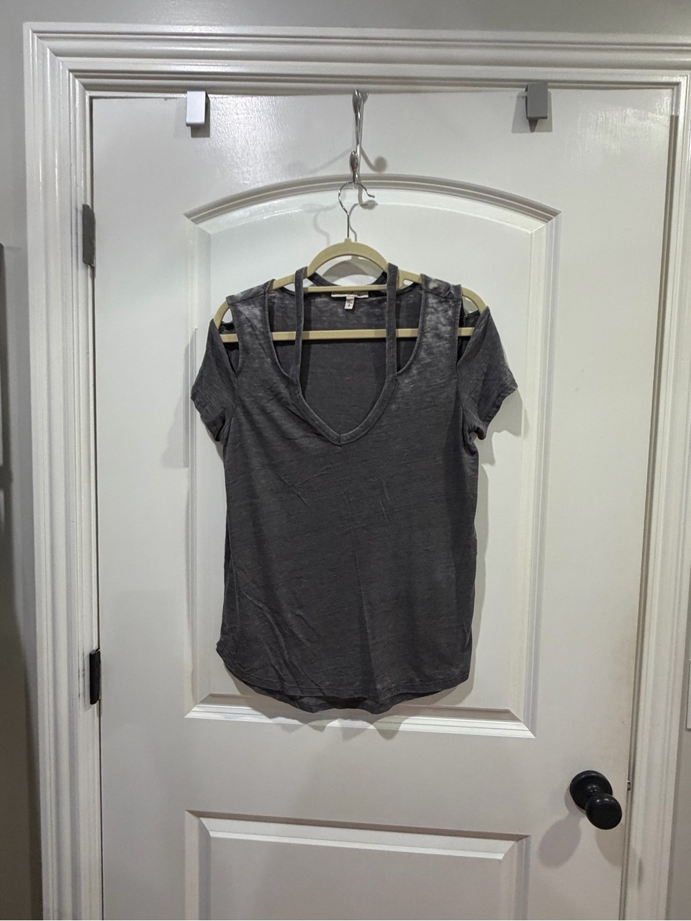 Express Charcoal Gray Short Sleeve V-Neck Cutout Top